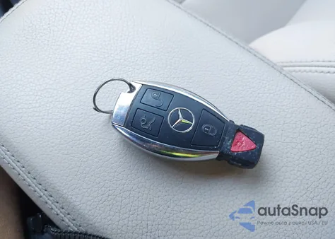 2016 Mercedes-Benz Gla 250 из США, поврежденный, VIN WDCTG4EB8GJ245217